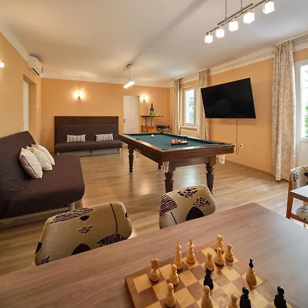 Nyaraló Foevenyes House Grande *