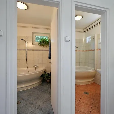 Nyaraló Foevenyes House Grande *