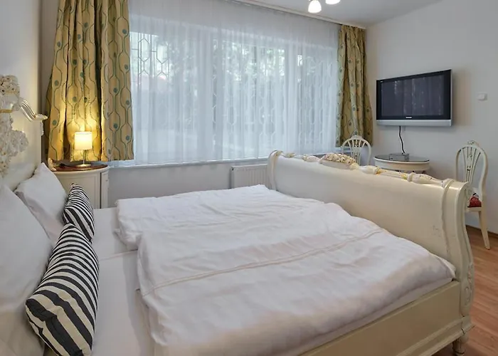 펜션 Foevenyes House Grande 벌러토누드버리